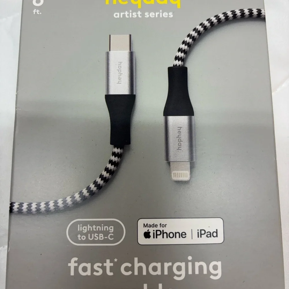 NWT Heyday Artist Series Black & Silver Charging Cable 6 ft. Fast charging USB-C
